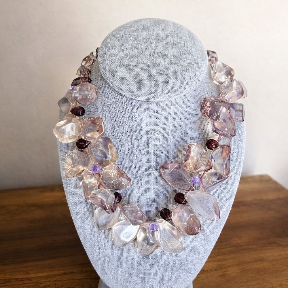 Vintage Lavender Lucite Nugget Statement Choker Necklace Purple Toggle 21 inches